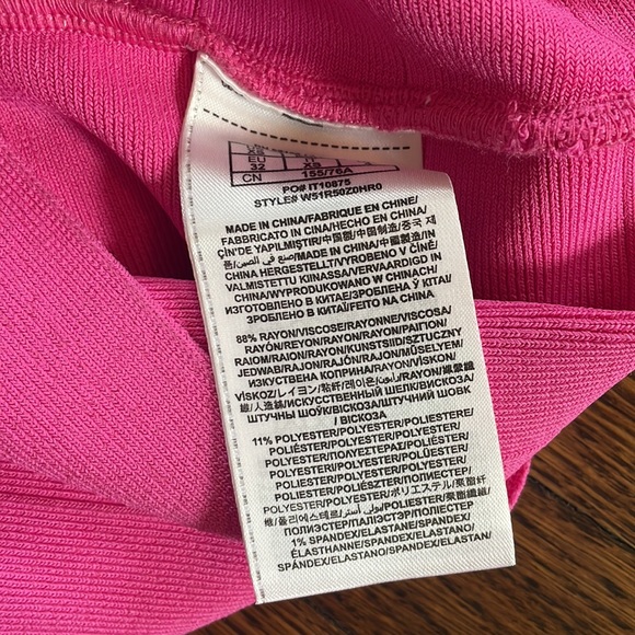 Guess Super Girly Hot Pink BodyCon Halter Bandage  Dress - Picture 8 of 8